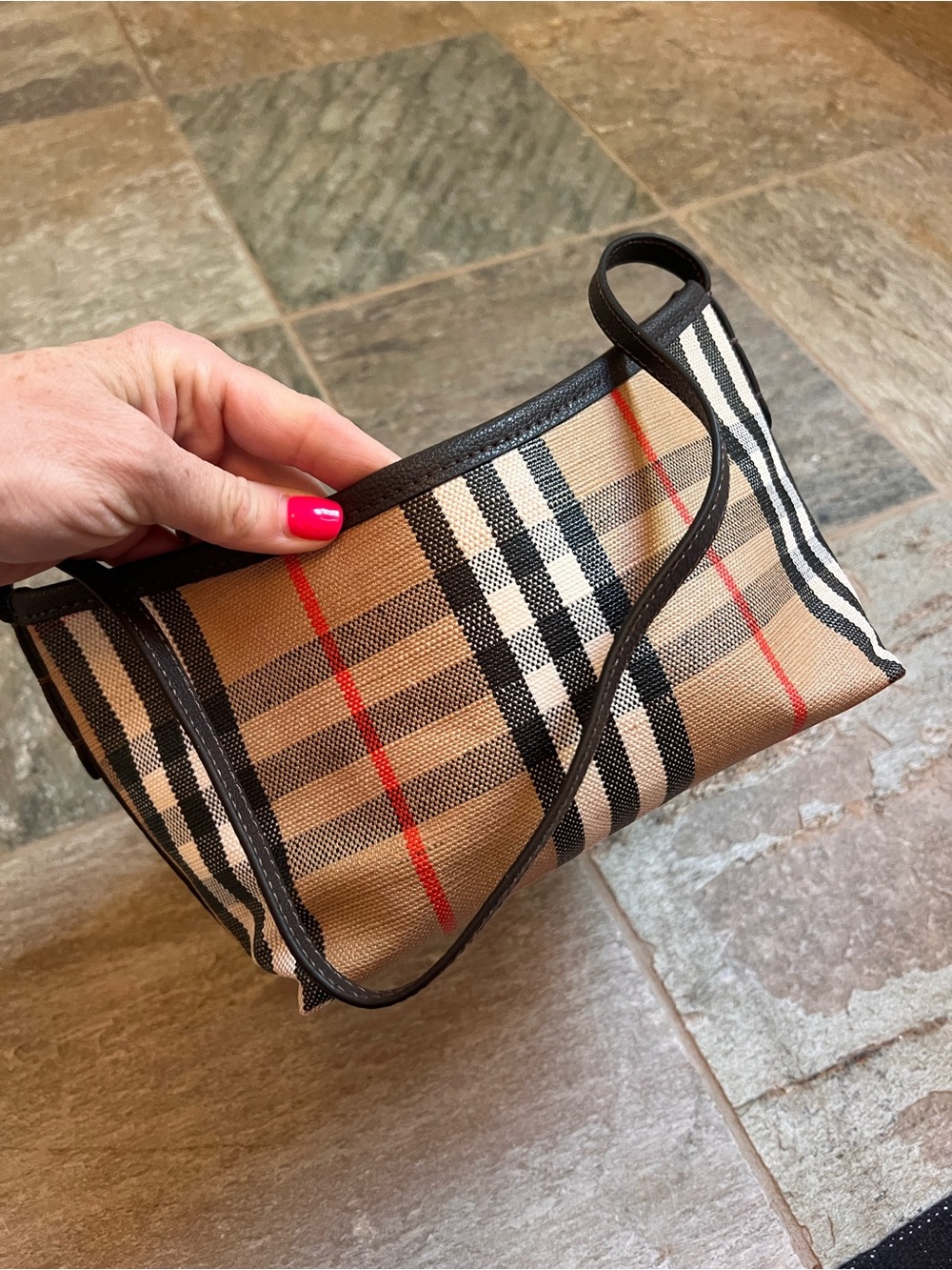 Small Burberry Highlands Bag in Tan, Black & Red Accents - Picture 13 of 14